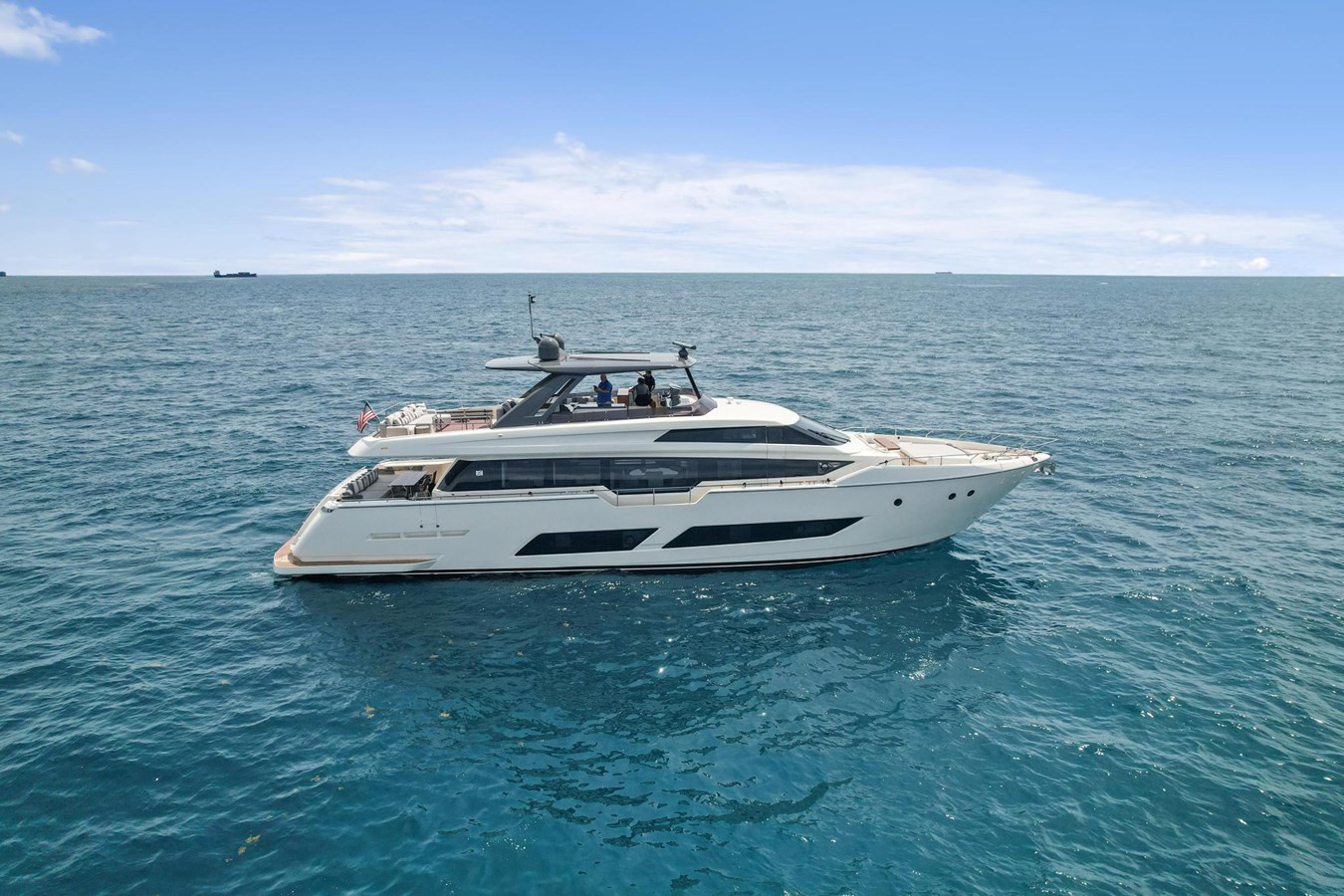 https://arconyachts.ams3.digitaloceanspaces.com/84403/conversions/large_3805575-optimize.jpg