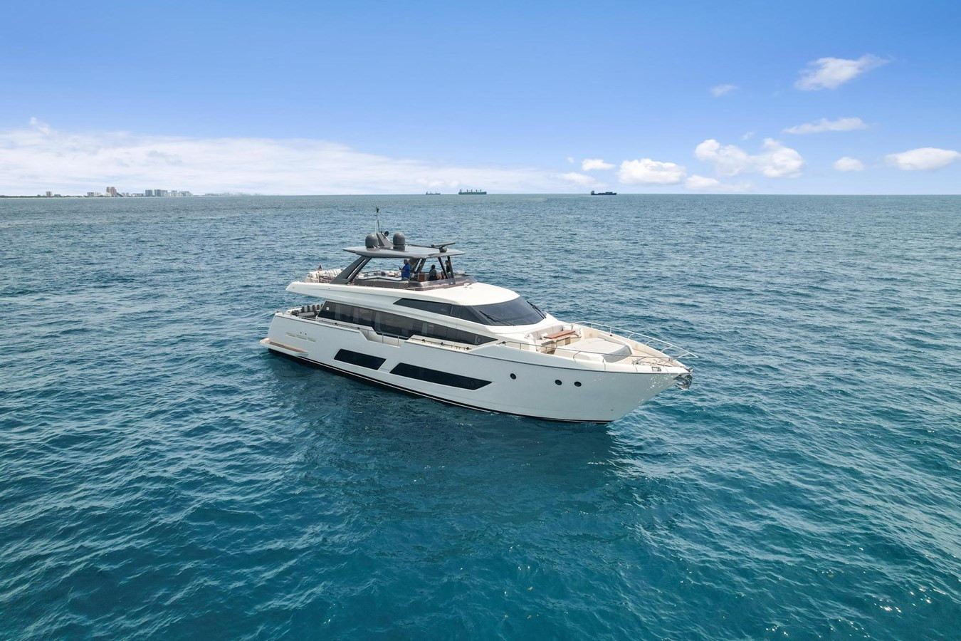https://arconyachts.ams3.digitaloceanspaces.com/84406/conversions/large_3805576-optimize.jpg