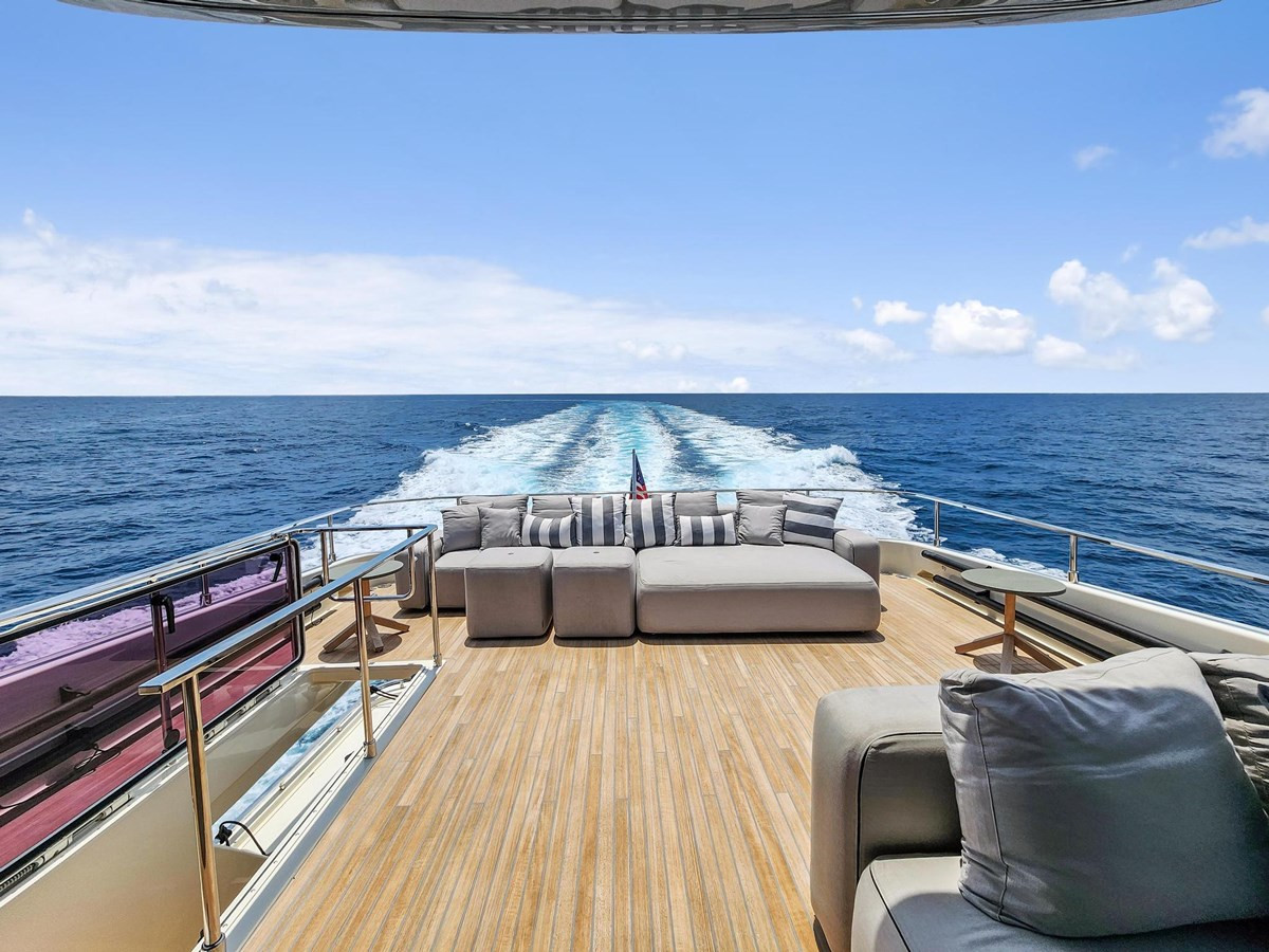 https://arconyachts.ams3.digitaloceanspaces.com/84470/conversions/large_3805596-optimize.jpg