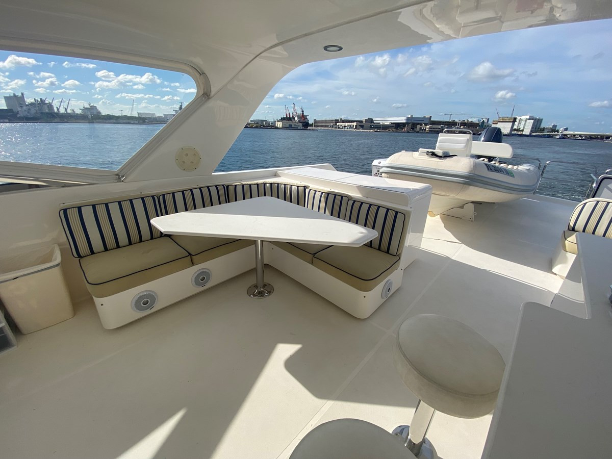 https://arconyachts.ams3.digitaloceanspaces.com/84475/conversions/large_3687224-optimize.jpg