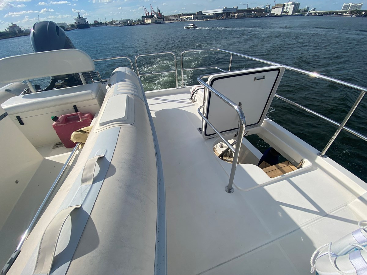 https://arconyachts.ams3.digitaloceanspaces.com/84481/conversions/large_3687226-optimize.jpg