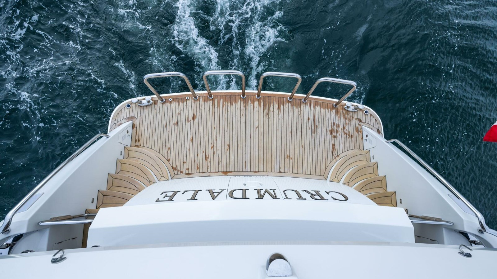 https://arconyachts.ams3.digitaloceanspaces.com/84578/conversions/large_4112233-optimize.jpg