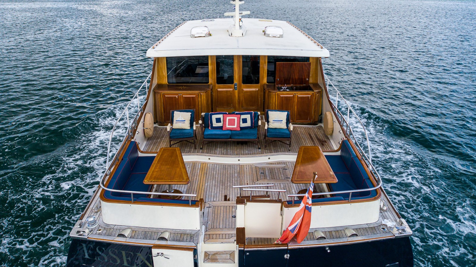 https://arconyachts.ams3.digitaloceanspaces.com/84694/conversions/large_4344886-optimize.jpg