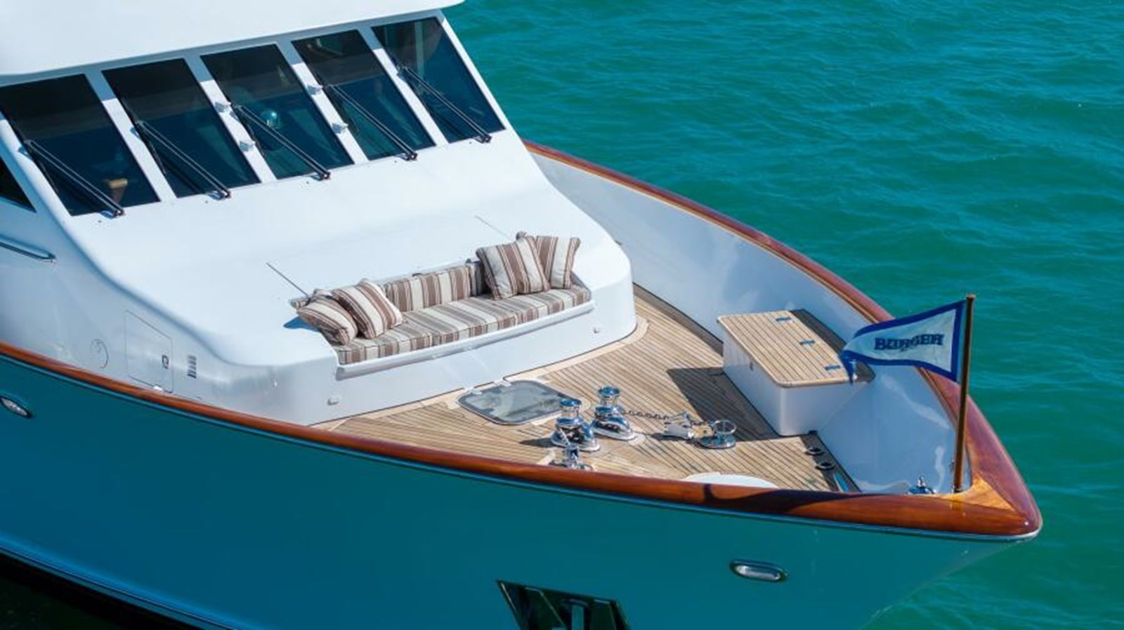 https://arconyachts.ams3.digitaloceanspaces.com/84752/conversions/large_4593618-optimize.jpg