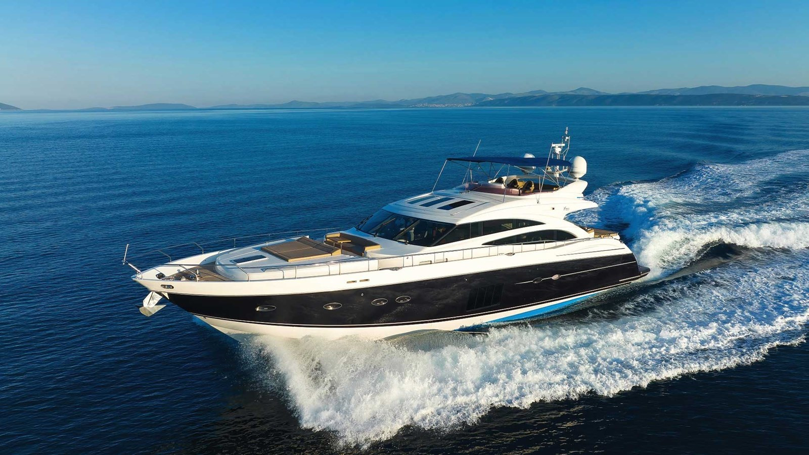 https://arconyachts.ams3.digitaloceanspaces.com/84935/conversions/large_4263697-optimize.jpg
