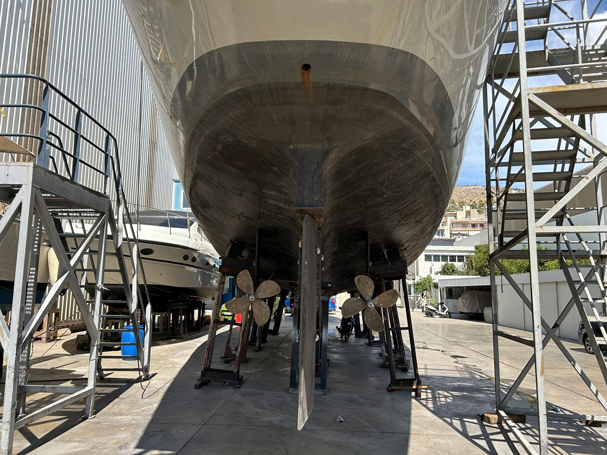 https://arconyachts.ams3.digitaloceanspaces.com/84942/conversions/large_4346922-optimize.jpg
