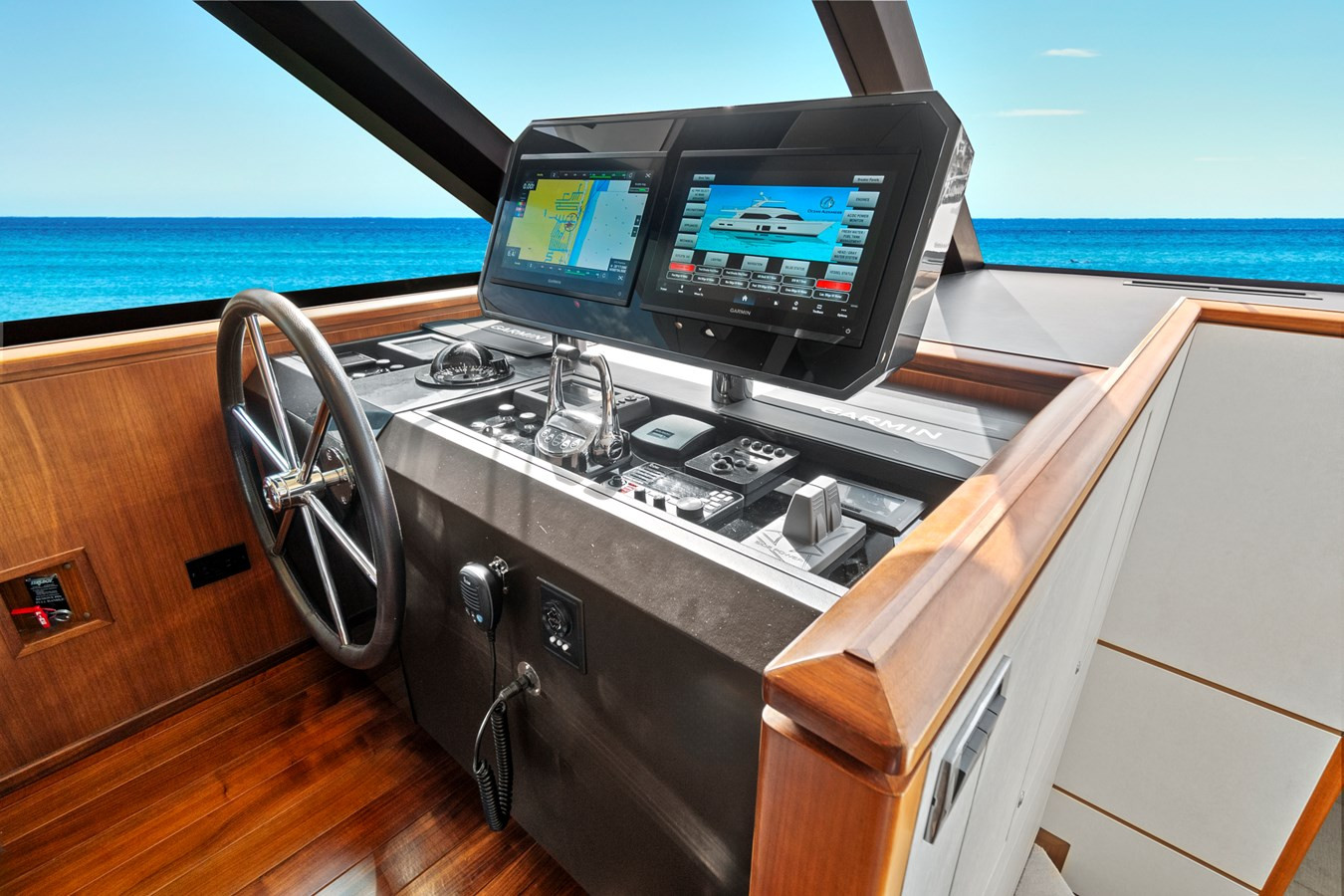 https://arconyachts.ams3.digitaloceanspaces.com/84947/conversions/large_4577465-optimize.jpg