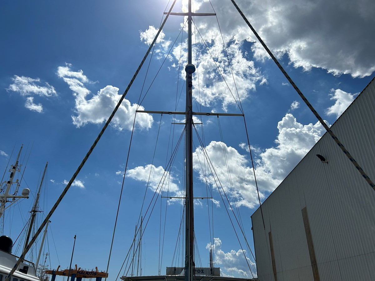 https://arconyachts.ams3.digitaloceanspaces.com/84994/conversions/large_4346940-optimize.jpg