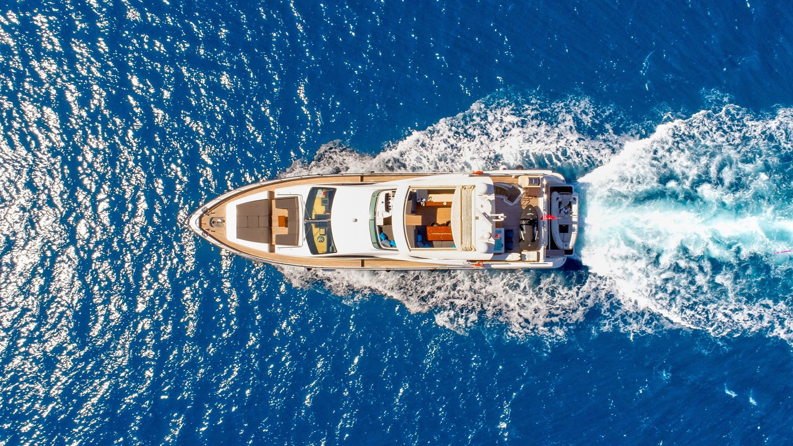 https://arconyachts.ams3.digitaloceanspaces.com/85153/conversions/large_4460125-optimize.jpg