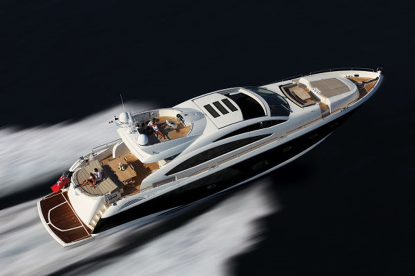 https://arconyachts.ams3.digitaloceanspaces.com/85231/conversions/large_20849-optimize.jpg