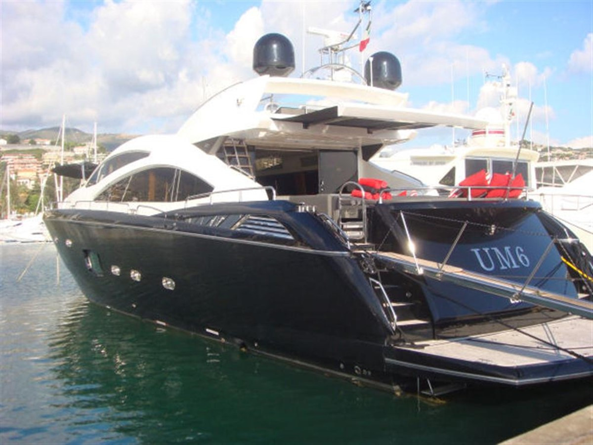 https://arconyachts.ams3.digitaloceanspaces.com/85233/conversions/large_123247-optimize.jpg