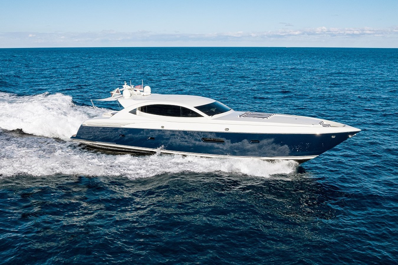 https://arconyachts.ams3.digitaloceanspaces.com/85283/conversions/large_4772764-optimize.jpg