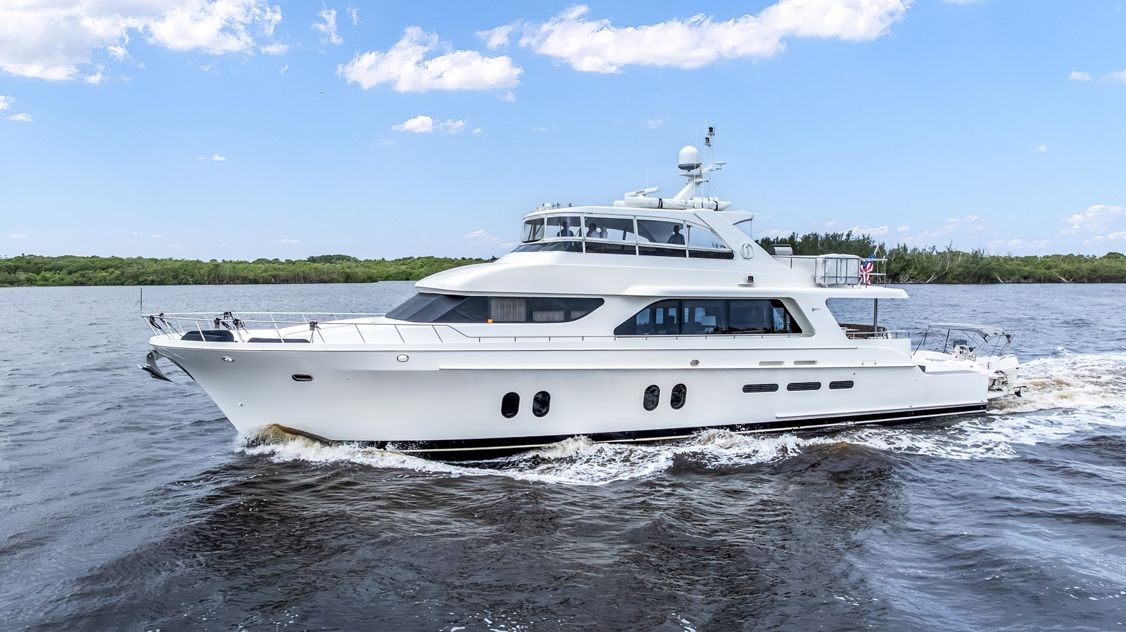 https://arconyachts.ams3.digitaloceanspaces.com/85336/conversions/large_4832765-optimize.jpg