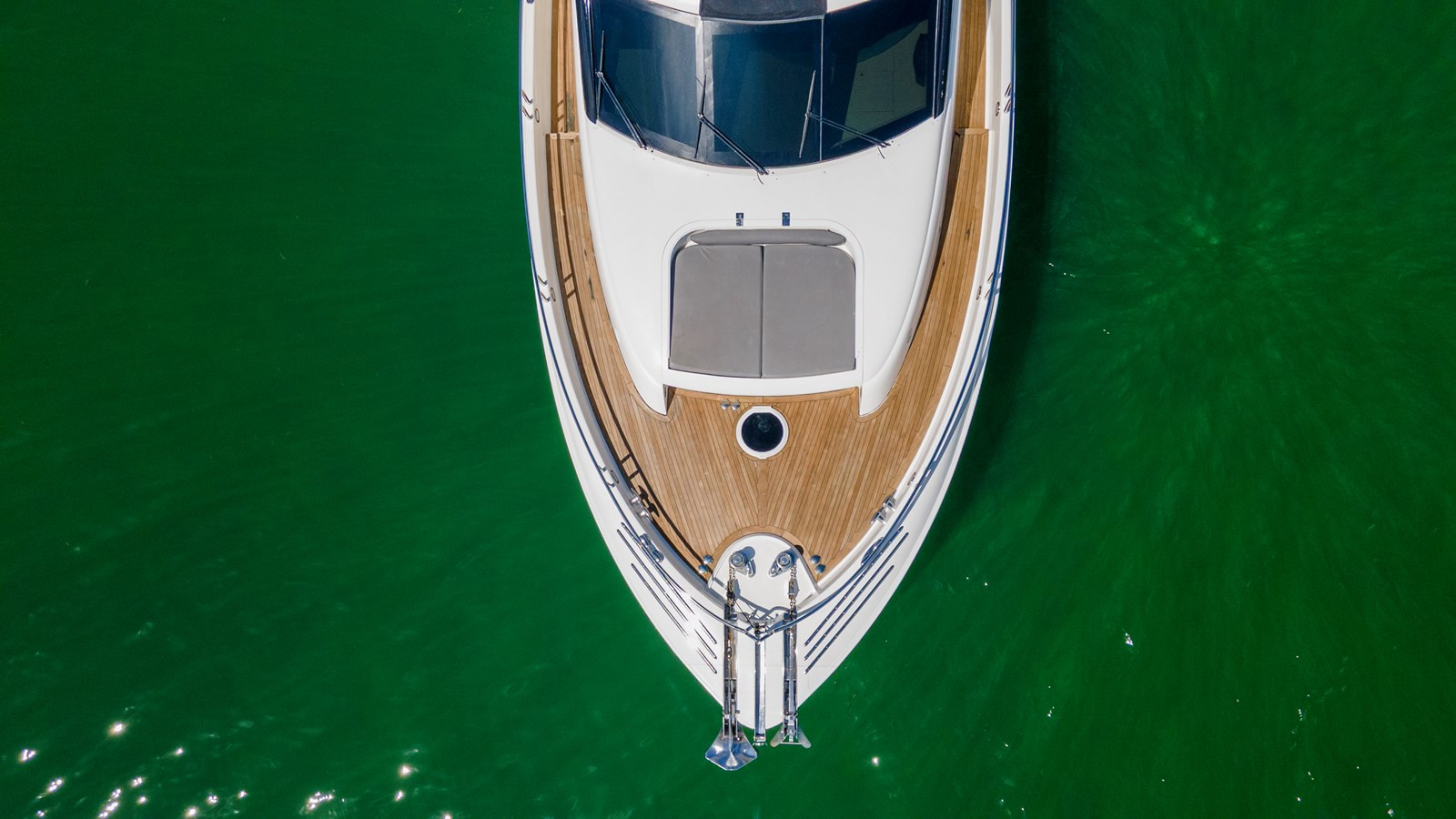 https://arconyachts.ams3.digitaloceanspaces.com/85344/conversions/large_4824635-optimize.jpg