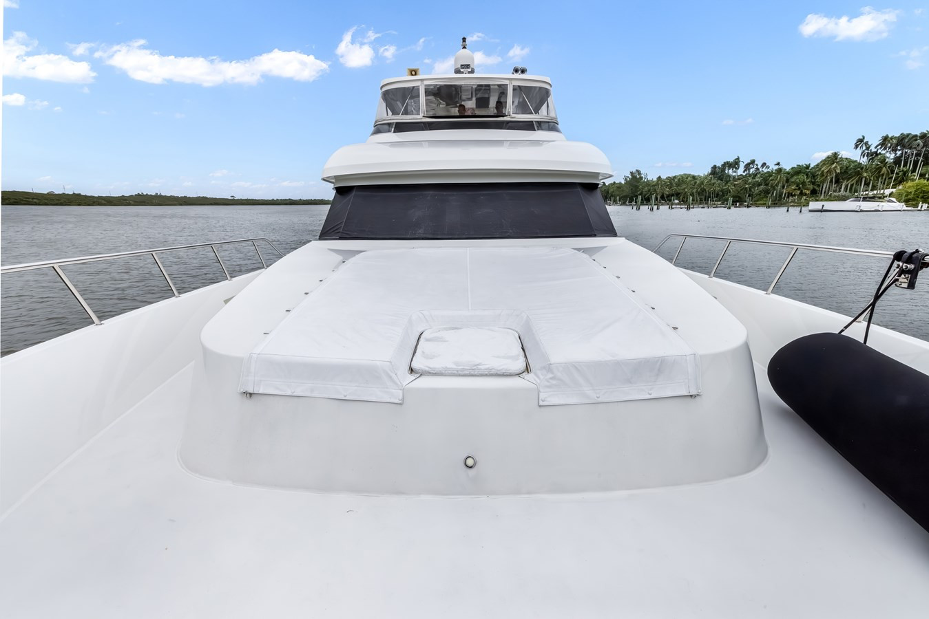 https://arconyachts.ams3.digitaloceanspaces.com/85446/conversions/large_4832809-optimize.jpg