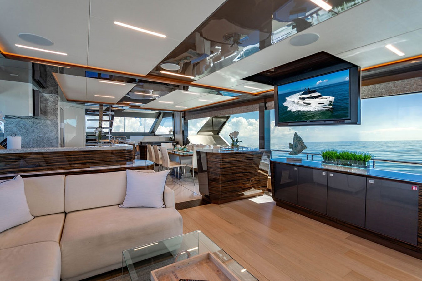 https://arconyachts.ams3.digitaloceanspaces.com/85472/conversions/large_4848072-optimize.jpg