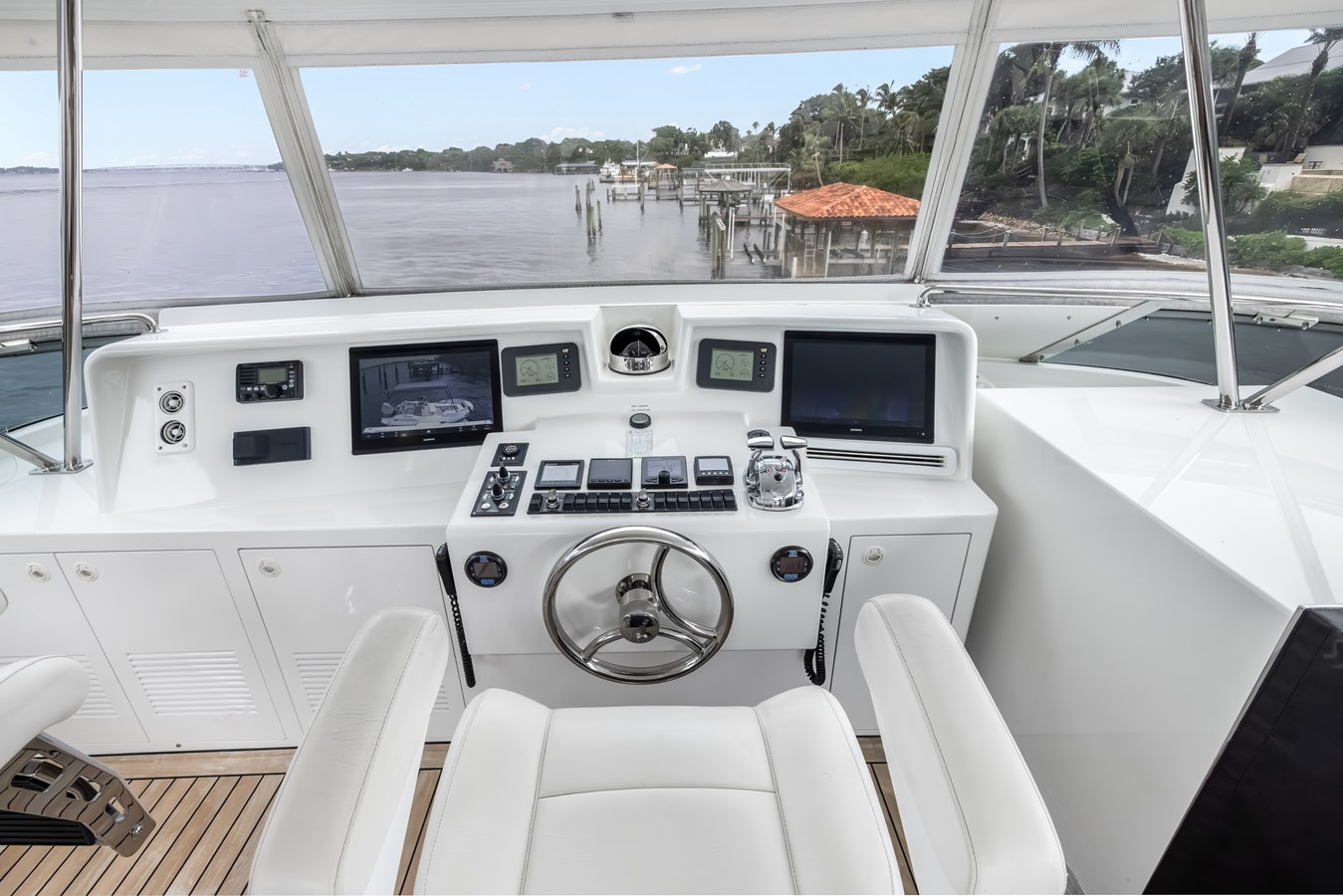 https://arconyachts.ams3.digitaloceanspaces.com/85473/conversions/large_4832820-optimize.jpg
