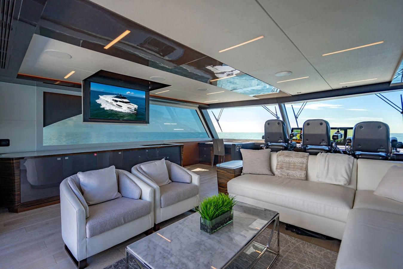 https://arconyachts.ams3.digitaloceanspaces.com/85563/conversions/large_4848109-optimize.jpg