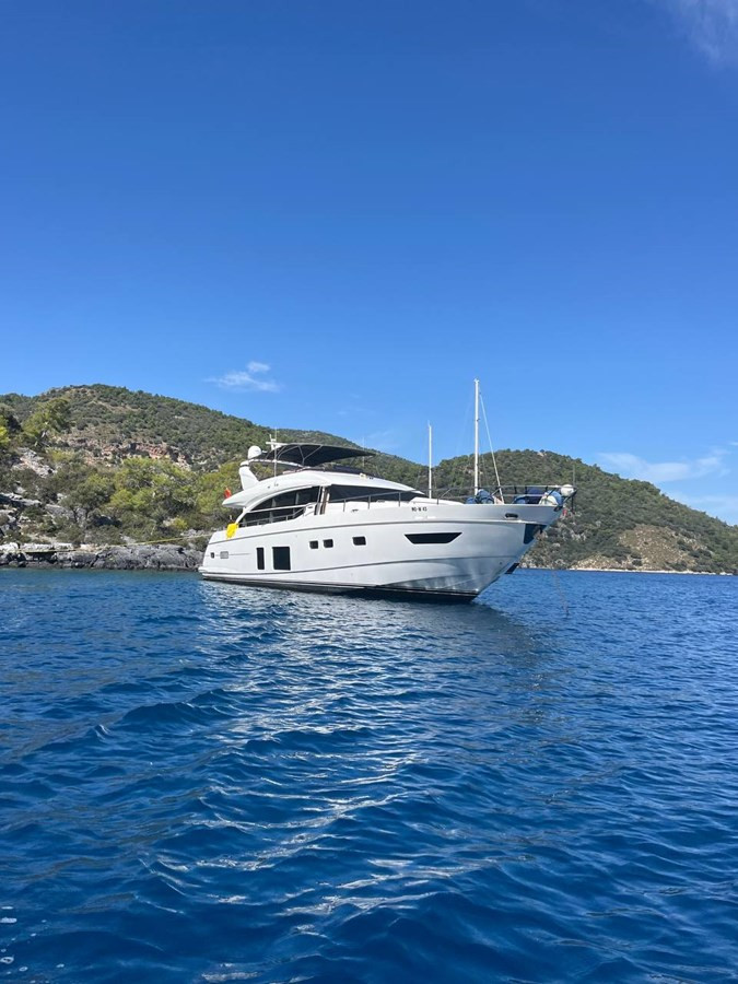 https://arconyachts.ams3.digitaloceanspaces.com/85637/conversions/large_4455005-optimize.jpg