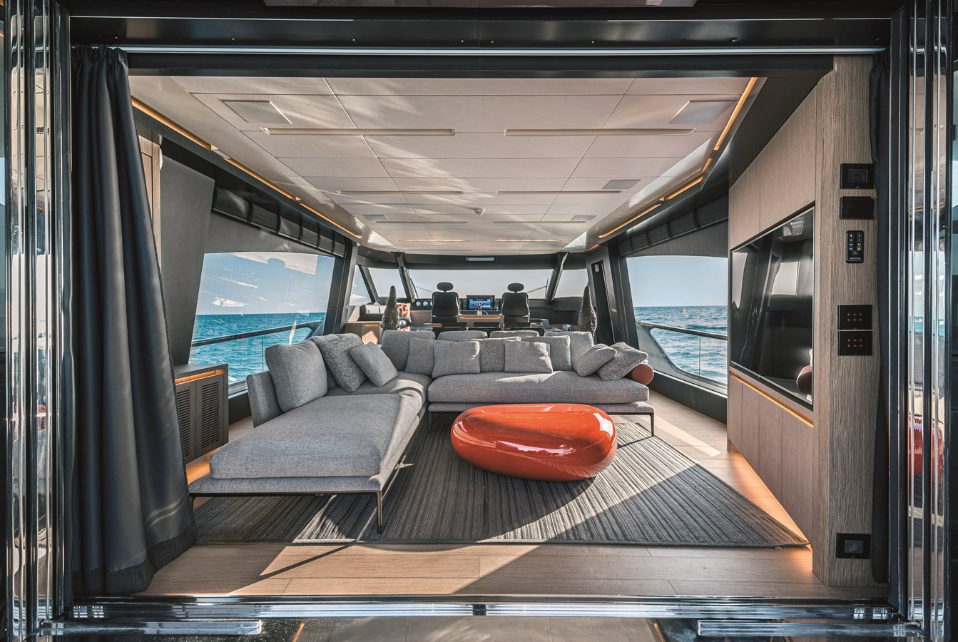 https://arconyachts.ams3.digitaloceanspaces.com/85714/conversions/large_4610398-optimize.jpg
