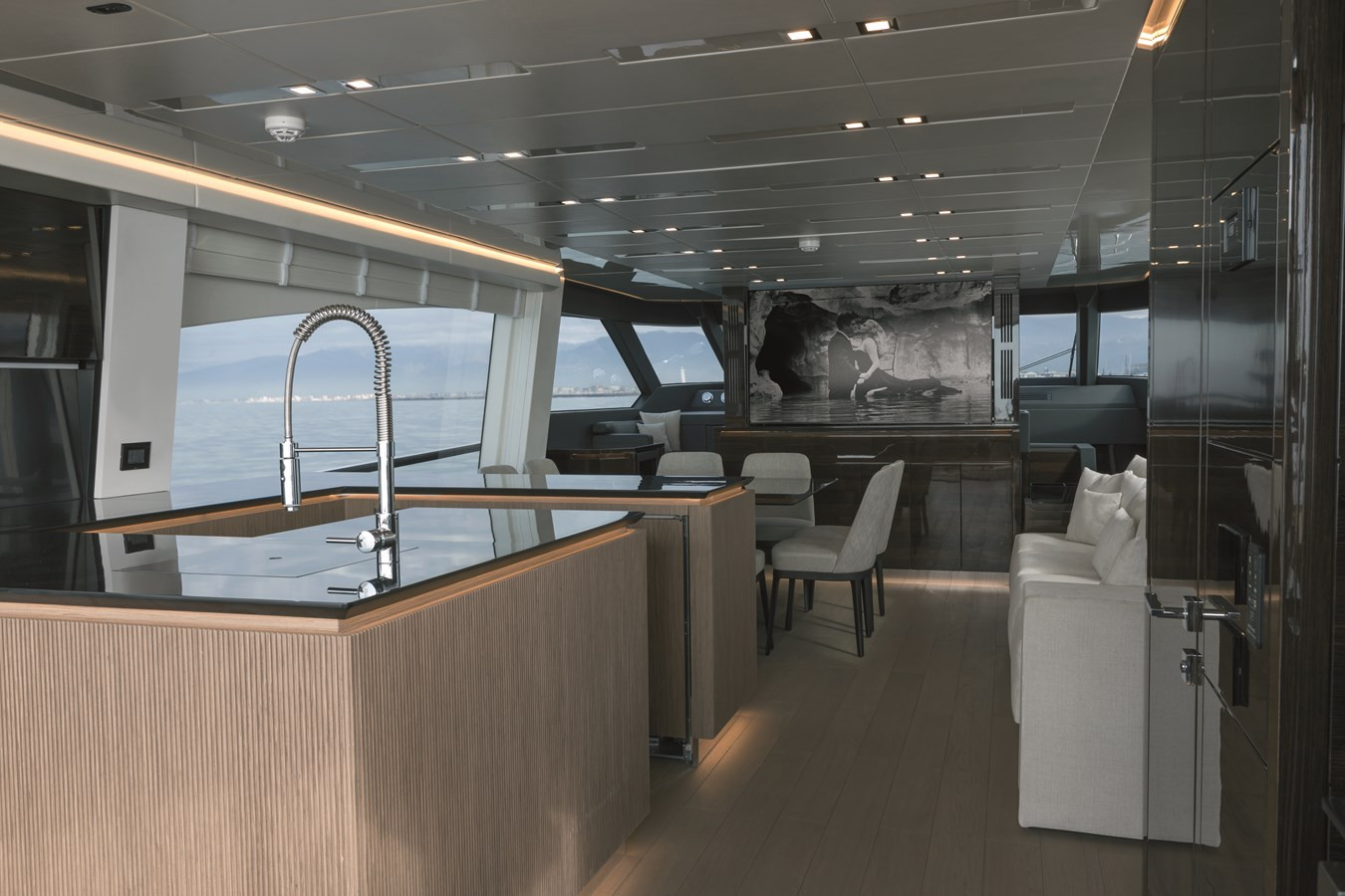 https://arconyachts.ams3.digitaloceanspaces.com/85720/conversions/large_4610402-optimize.jpg