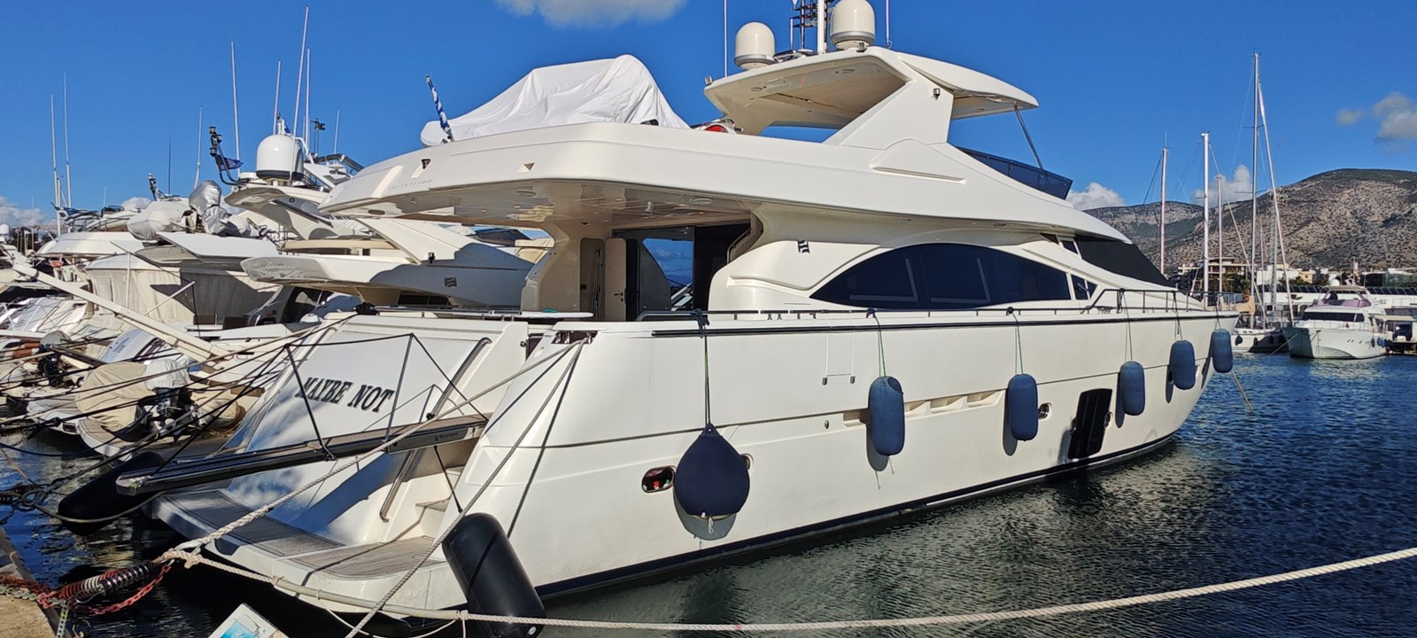https://arconyachts.ams3.digitaloceanspaces.com/85769/conversions/large_4045989-optimize.jpg