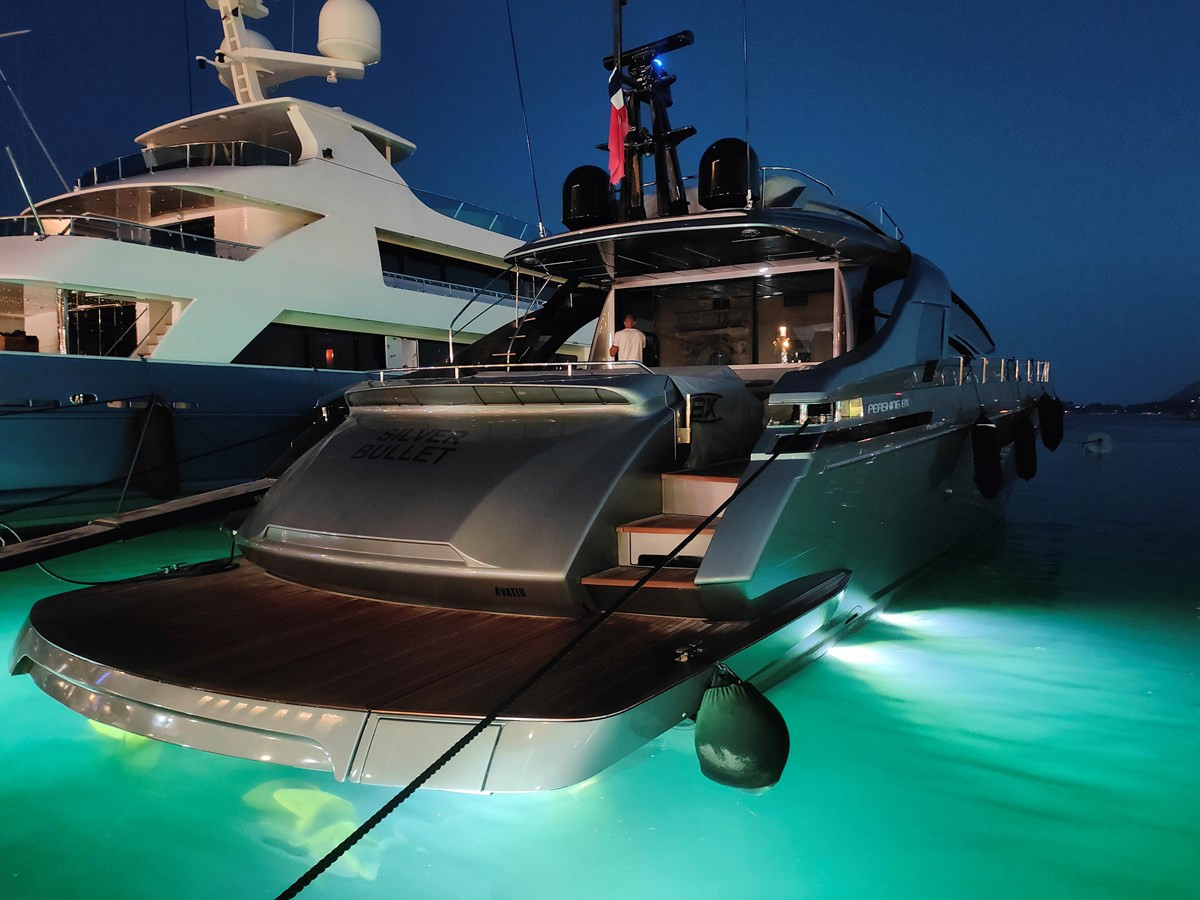 https://arconyachts.ams3.digitaloceanspaces.com/85795/conversions/large_4144116-optimize.jpg