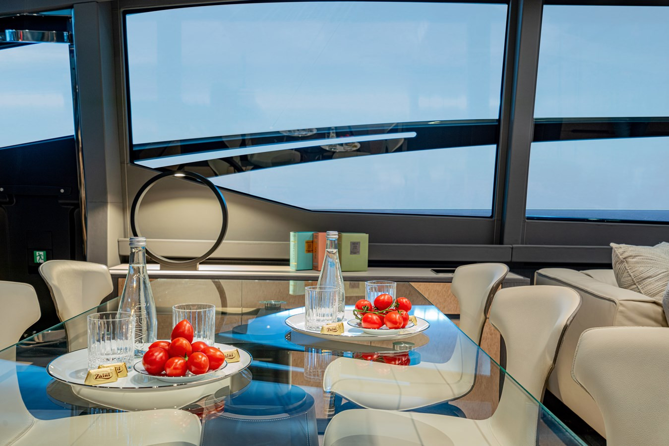 https://arconyachts.ams3.digitaloceanspaces.com/85873/conversions/large_4221088-optimize.jpg