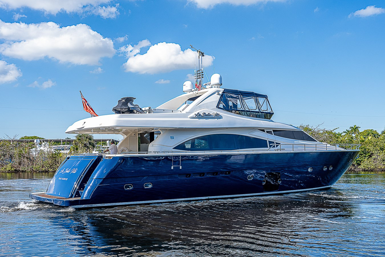 https://arconyachts.ams3.digitaloceanspaces.com/86015/conversions/large_4594324-optimize.jpg