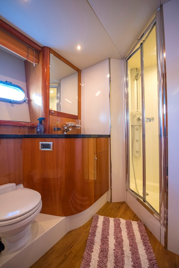 https://arconyachts.ams3.digitaloceanspaces.com/86038/conversions/large_4745985-optimize.jpg