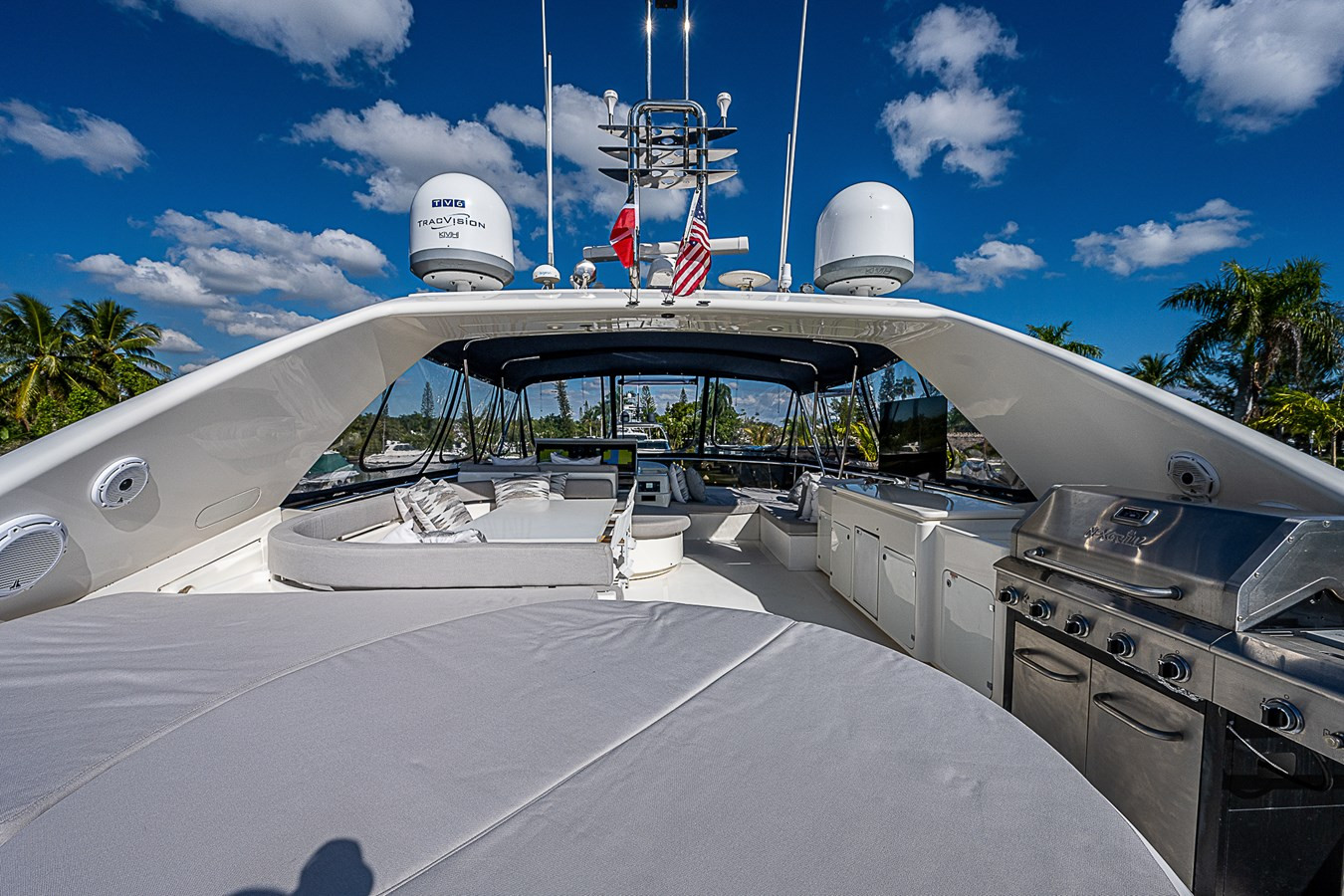 https://arconyachts.ams3.digitaloceanspaces.com/86080/conversions/large_4594345-optimize.jpg