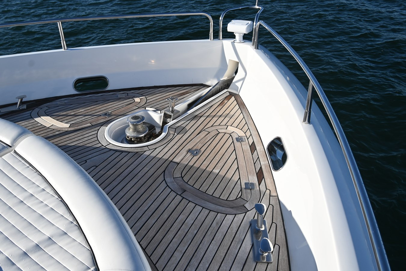 https://arconyachts.ams3.digitaloceanspaces.com/86094/conversions/large_3705473-optimize.jpg