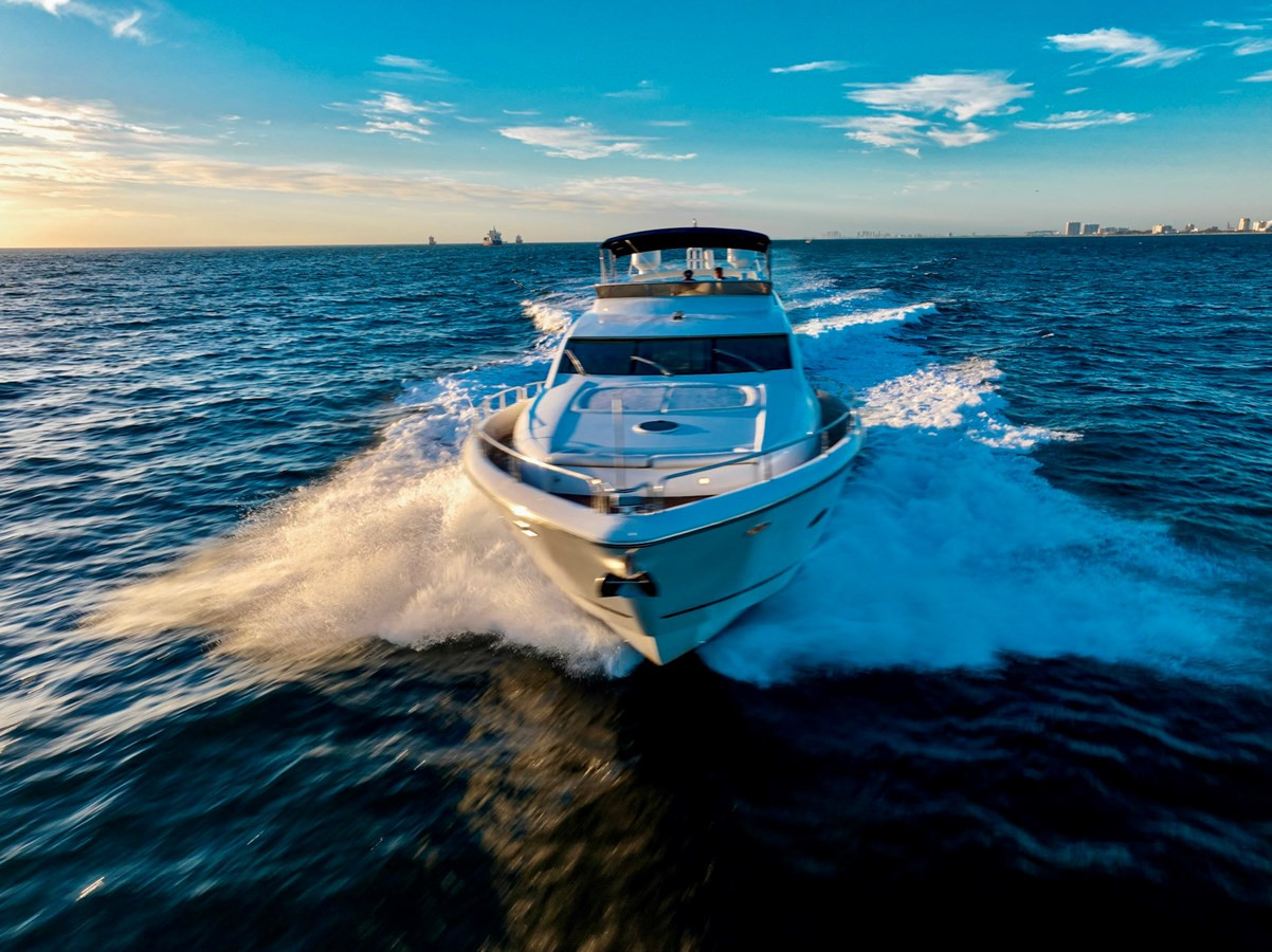 https://arconyachts.ams3.digitaloceanspaces.com/86137/conversions/large_3705488-optimize.jpg