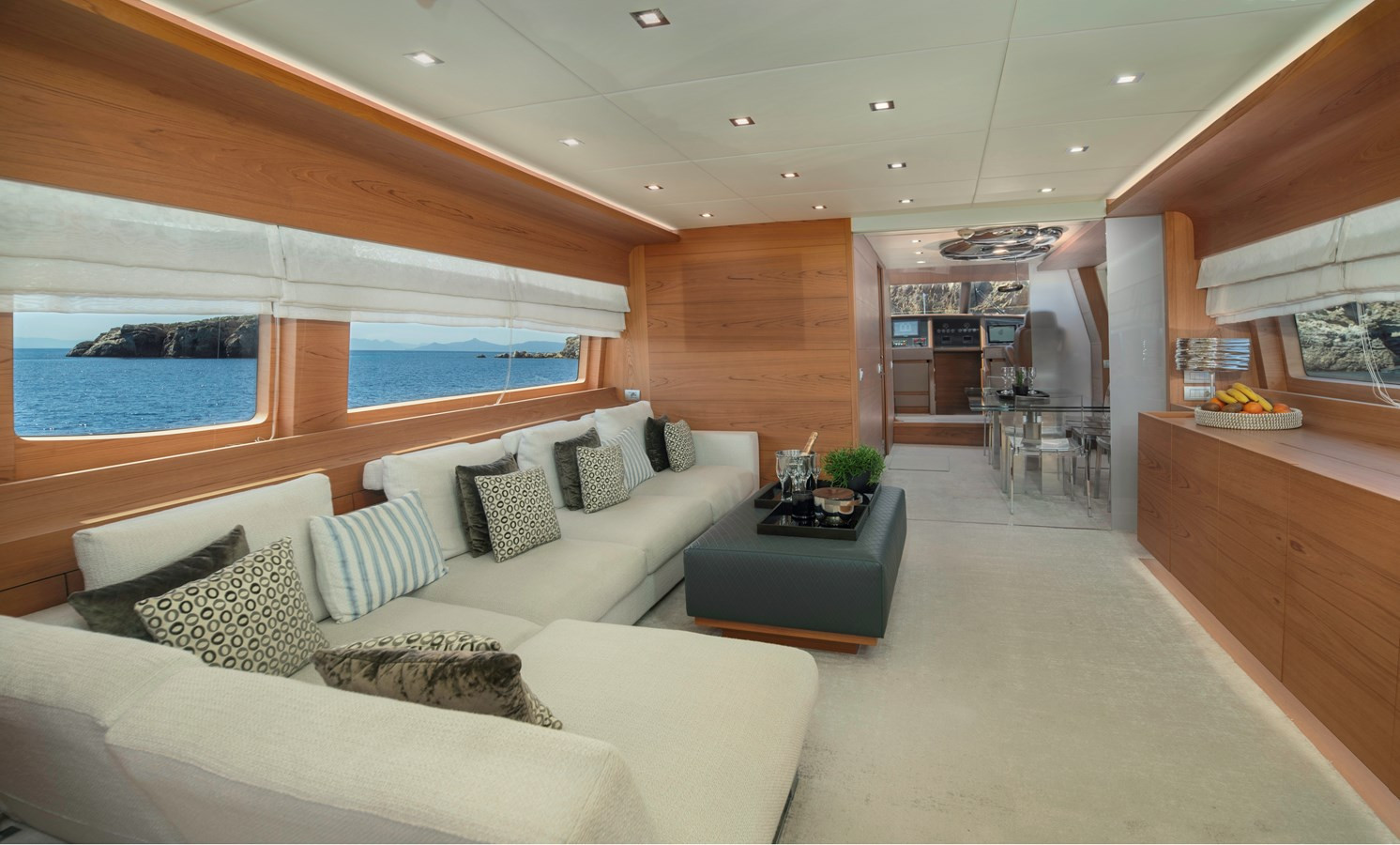 https://arconyachts.ams3.digitaloceanspaces.com/86254/conversions/large_4796376-optimize.jpg