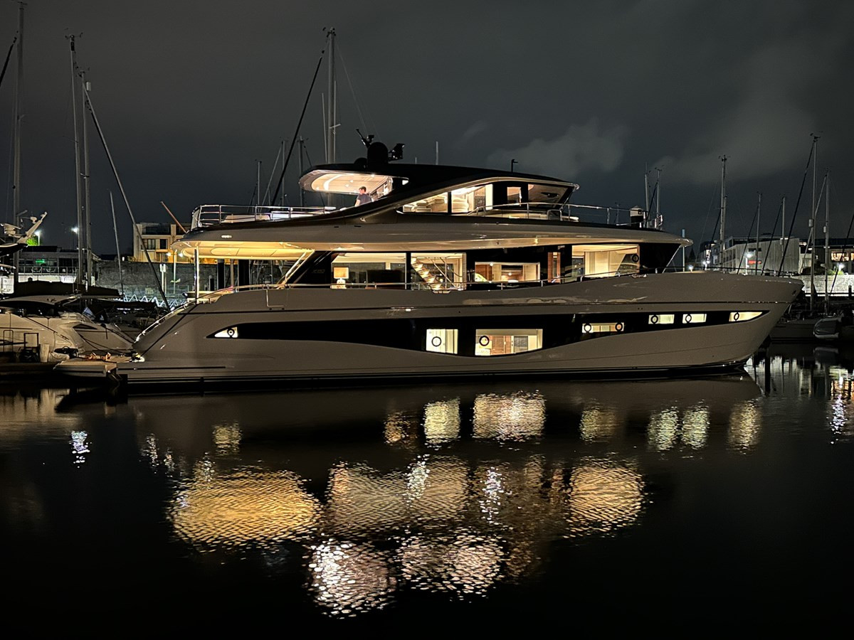 https://arconyachts.ams3.digitaloceanspaces.com/86304/conversions/large_4678740-optimize.jpg