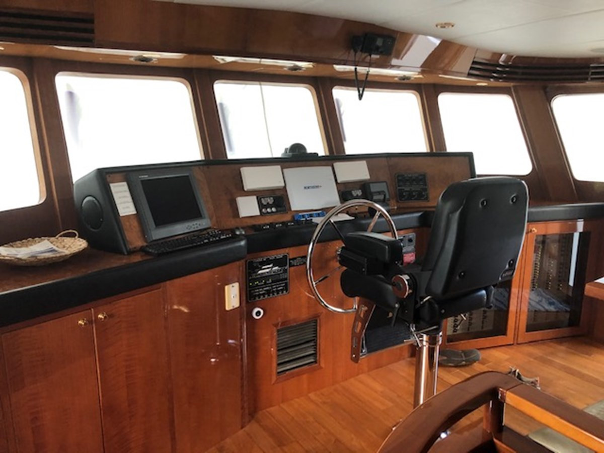 https://arconyachts.ams3.digitaloceanspaces.com/86525/conversions/large_3512849-optimize.jpg