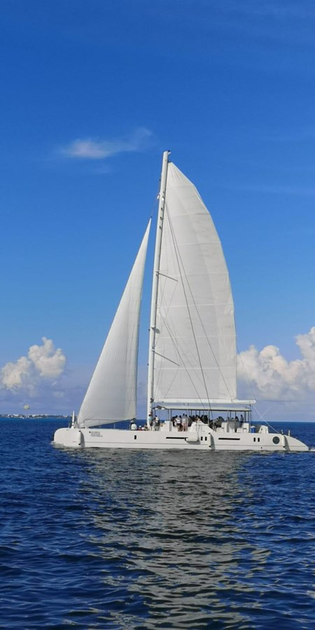 https://arconyachts.ams3.digitaloceanspaces.com/86526/conversions/large_3616986-optimize.jpg