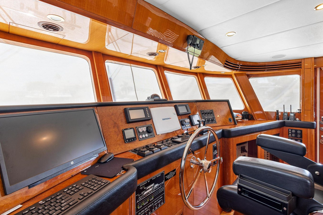 https://arconyachts.ams3.digitaloceanspaces.com/86580/conversions/large_3621199-optimize.jpg