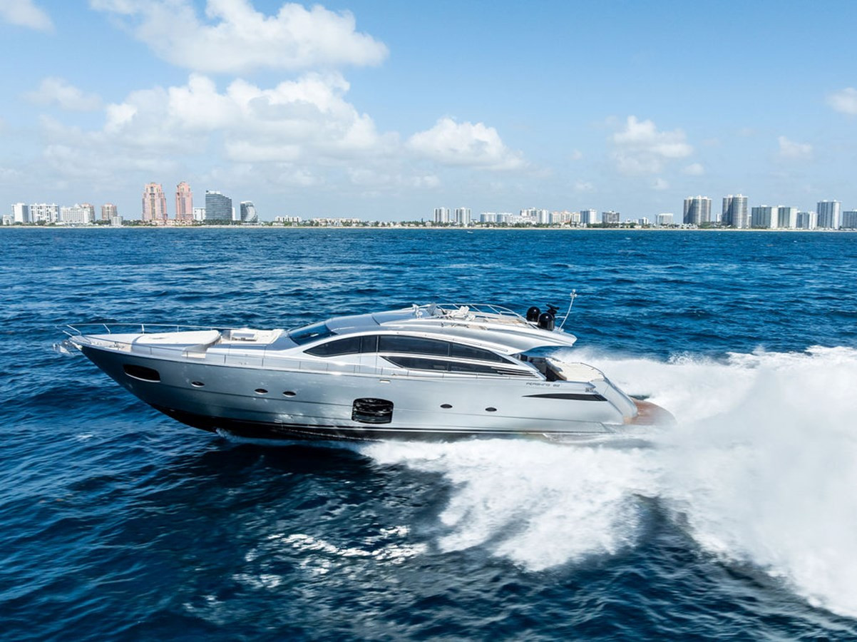https://arconyachts.ams3.digitaloceanspaces.com/86835/conversions/large_4746288-optimize.jpg