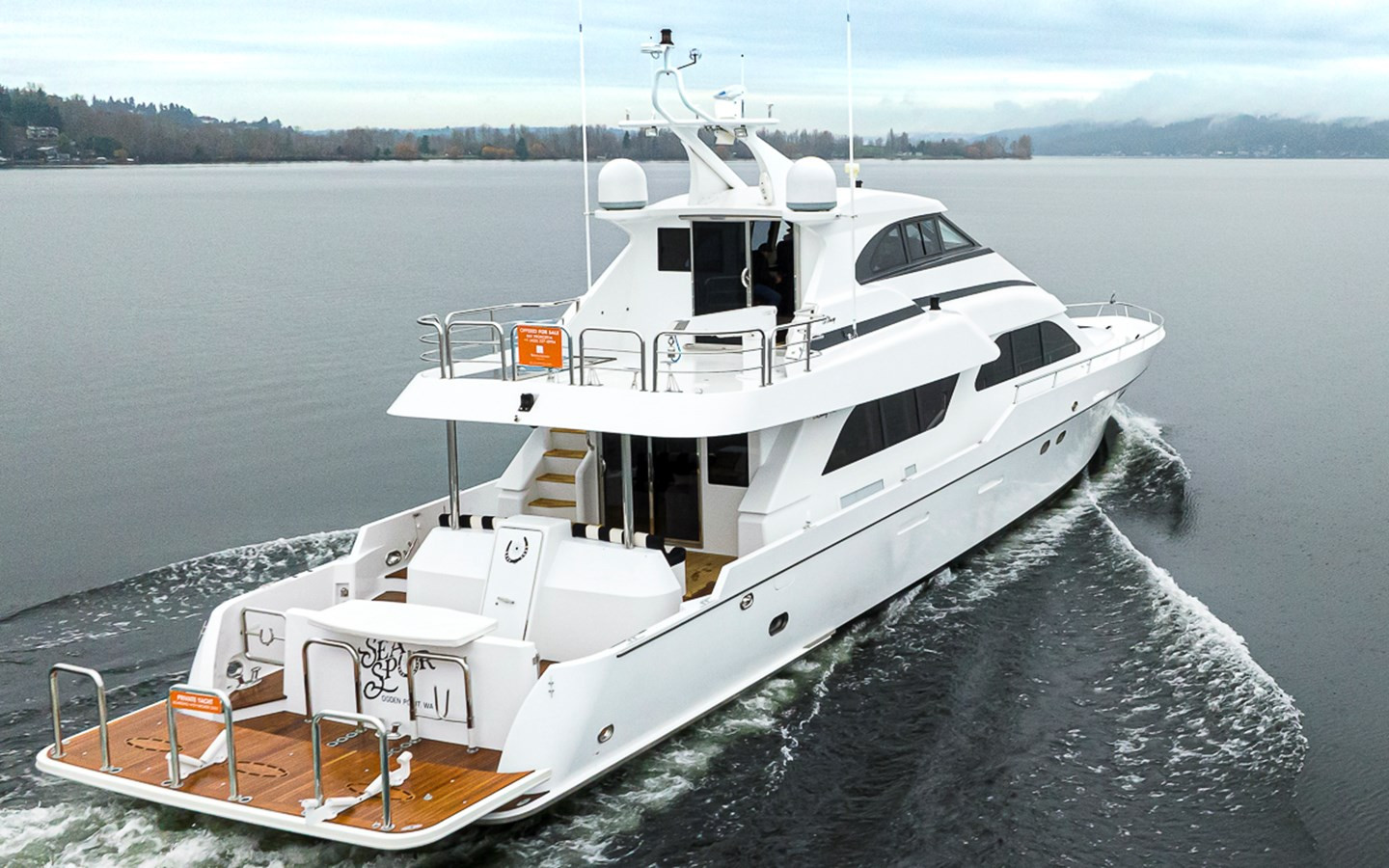 https://arconyachts.ams3.digitaloceanspaces.com/86861/conversions/large_4087260-optimize.jpg