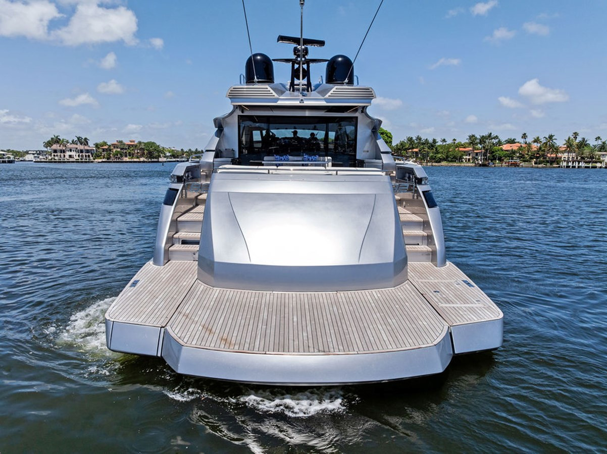https://arconyachts.ams3.digitaloceanspaces.com/86874/conversions/large_4746328-optimize.jpg