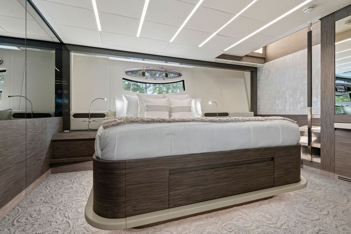 https://arconyachts.ams3.digitaloceanspaces.com/87008/conversions/large_4746236-optimize.jpg