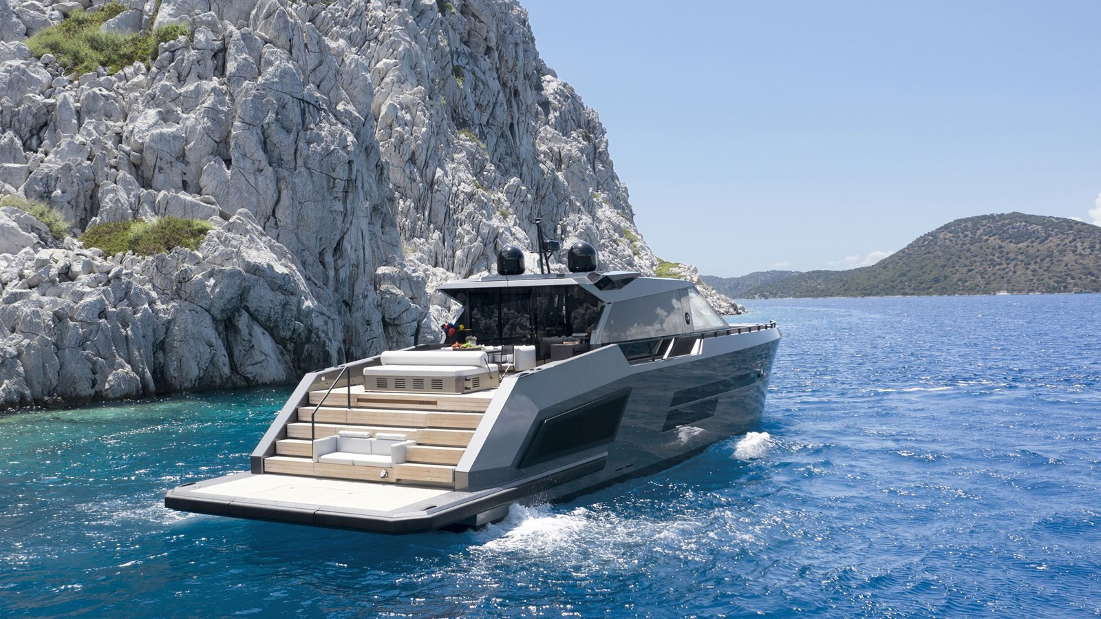 https://arconyachts.ams3.digitaloceanspaces.com/87016/conversions/large_4405681-optimize.jpg