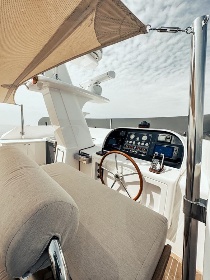 https://arconyachts.ams3.digitaloceanspaces.com/87164/conversions/large_3882395-optimize.jpg