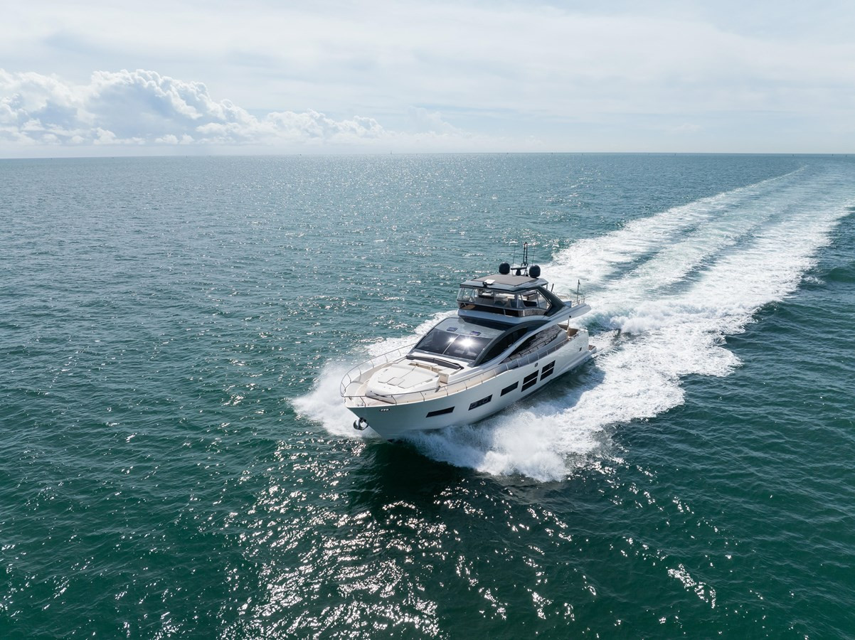 https://arconyachts.ams3.digitaloceanspaces.com/87258/conversions/large_4392605-optimize.jpg