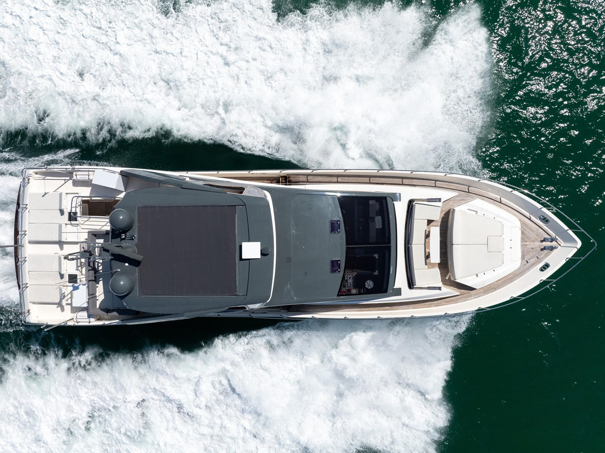https://arconyachts.ams3.digitaloceanspaces.com/87285/conversions/large_4392614-optimize.jpg
