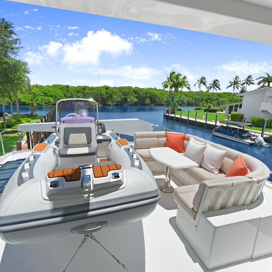 https://arconyachts.ams3.digitaloceanspaces.com/87529/conversions/large_4712893-optimize.jpg
