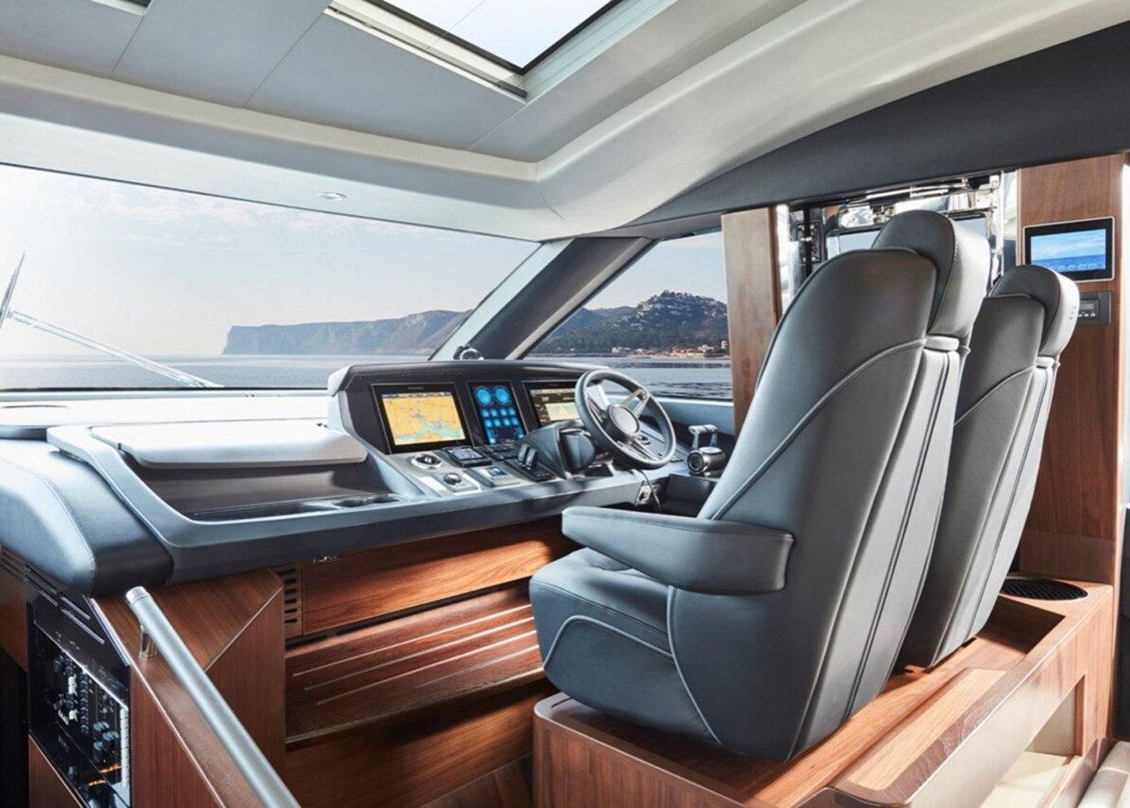 https://arconyachts.ams3.digitaloceanspaces.com/87536/conversions/large_4810252-optimize.jpg