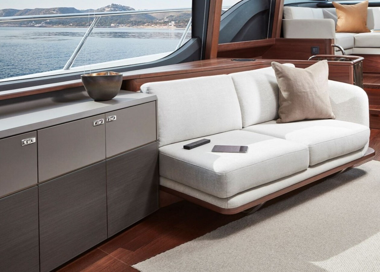 https://arconyachts.ams3.digitaloceanspaces.com/87551/conversions/large_4810257-optimize.jpg