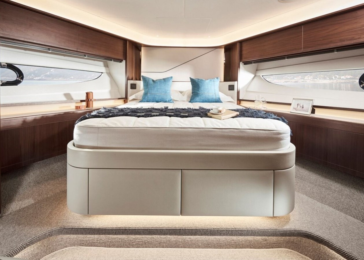 https://arconyachts.ams3.digitaloceanspaces.com/87563/conversions/large_4810261-optimize.jpg